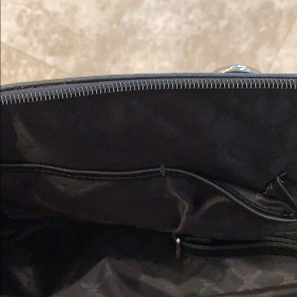 JM New York Travel Bag - Picture 7 of 7